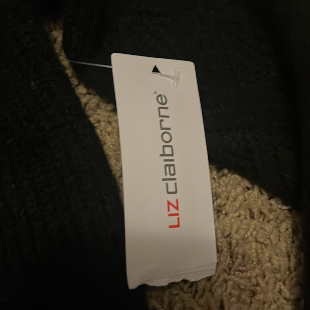 Liz Claiborne Black Scallop Neck Sweater - Picture 4 of 7